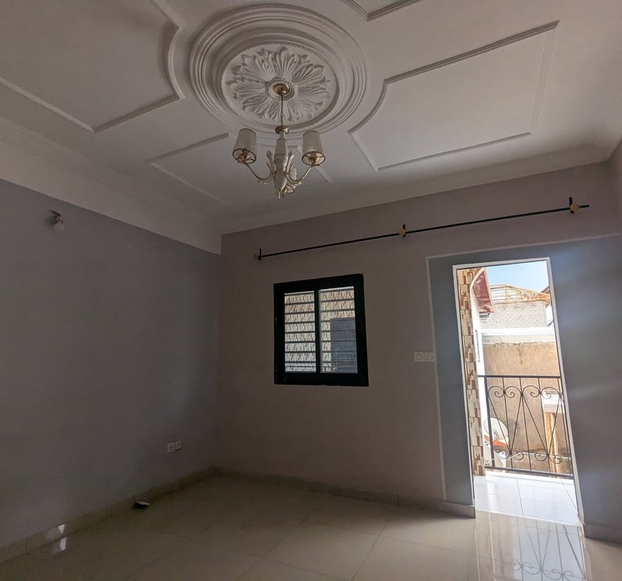 Studio à louer à Emana - 65 000 FCFA/mois