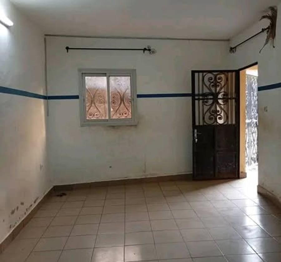 Studio à louer à Makepe Missoké