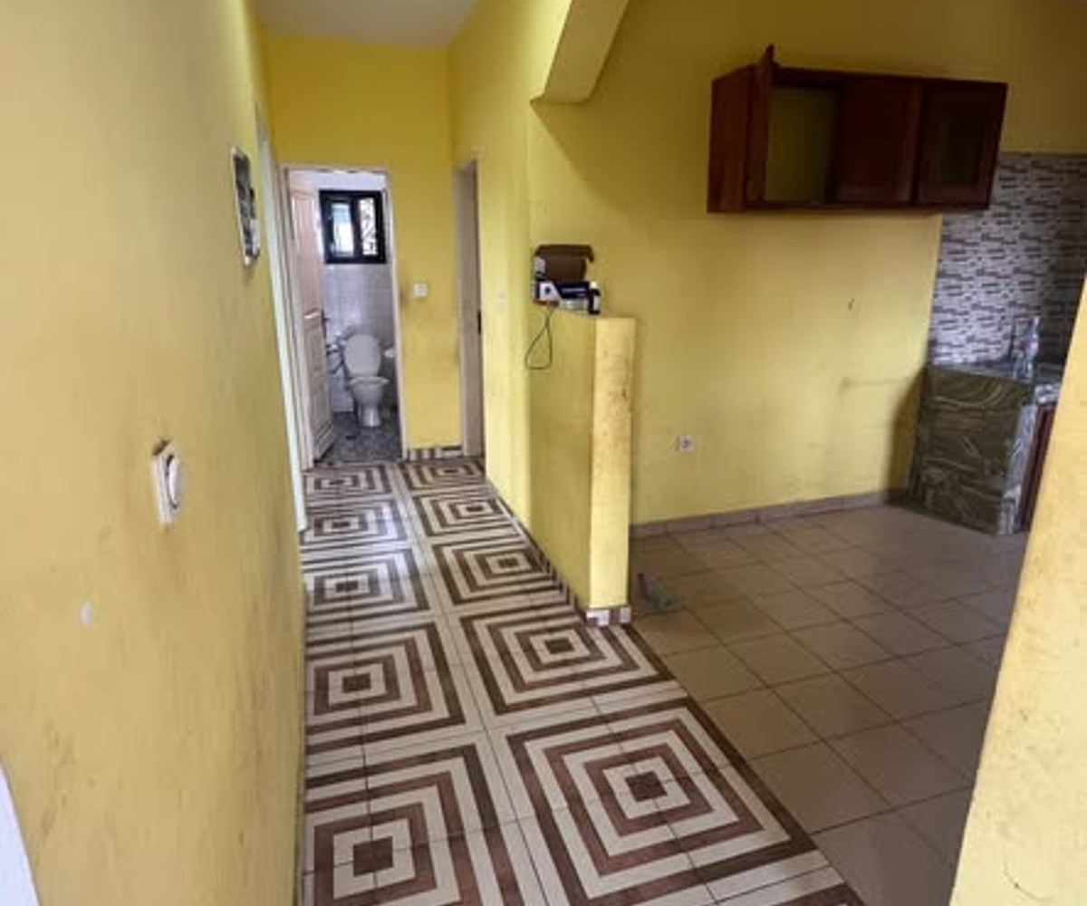 Appartement 3 chambres PK12 - Douala
