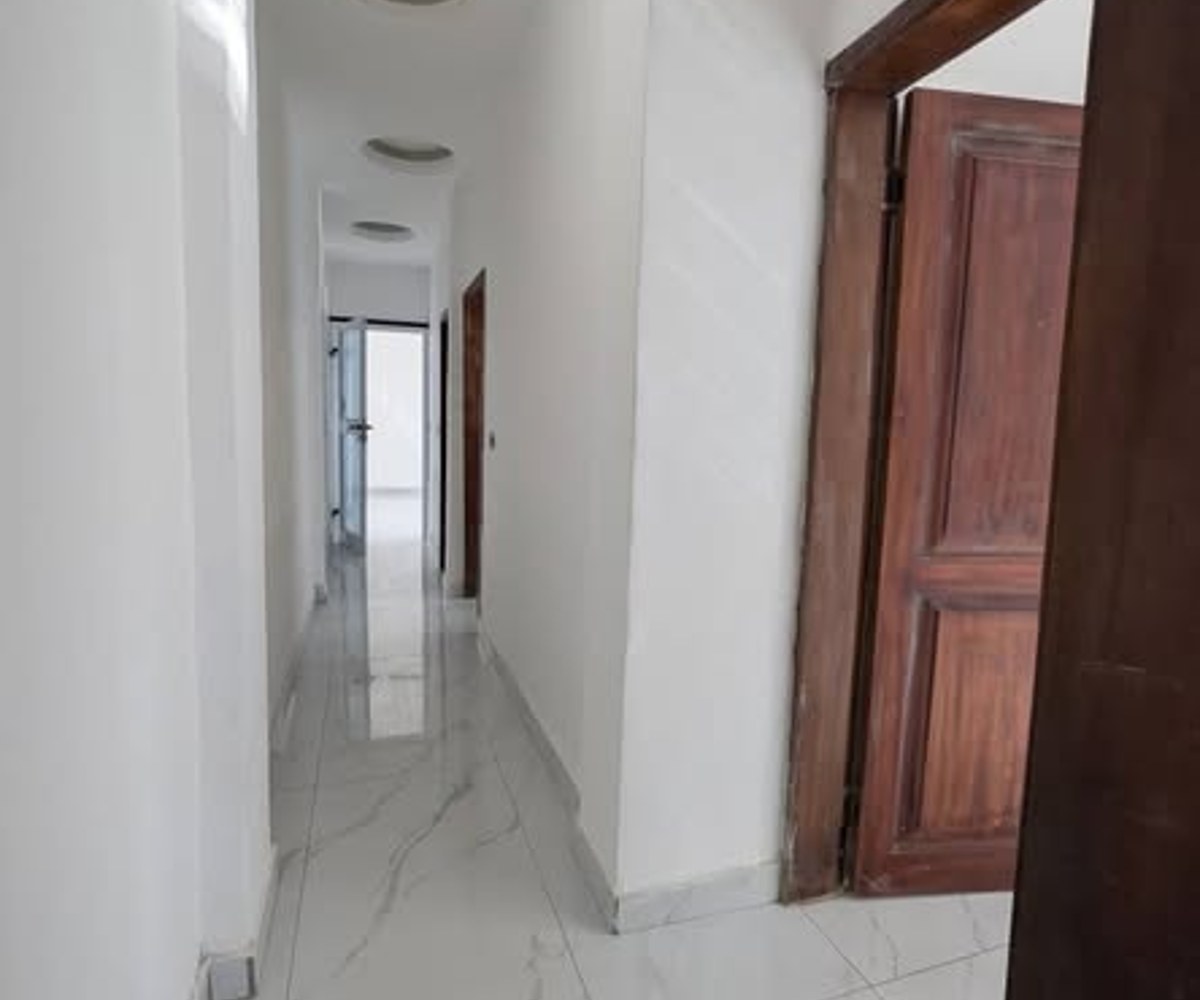 Appartement moderne à louer à Efoulan