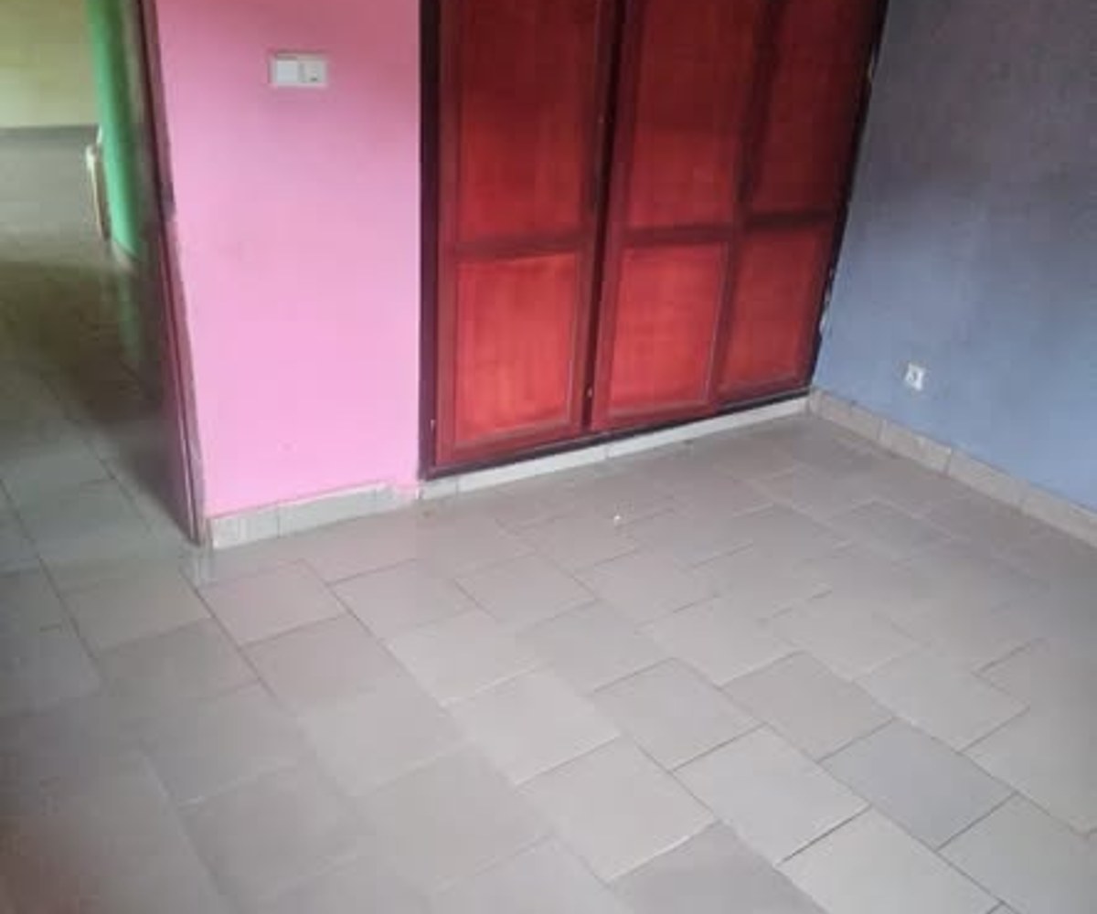 Vaste appartement moderne 3 chambres - Ngousso
