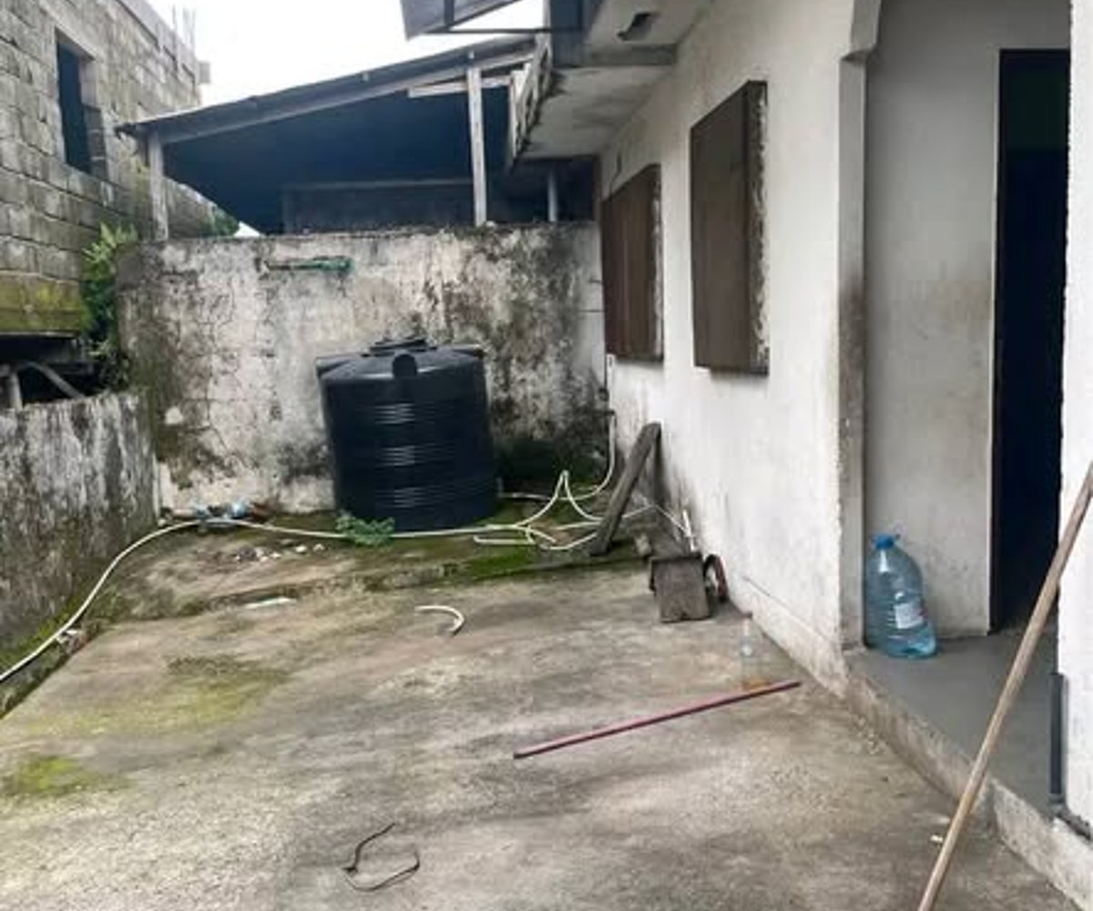 Villa à louer à Makepe, Douala – 3 chambres, 3 douches, parking, cour arrière