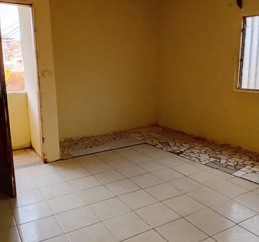 Studio moderne à Mendong