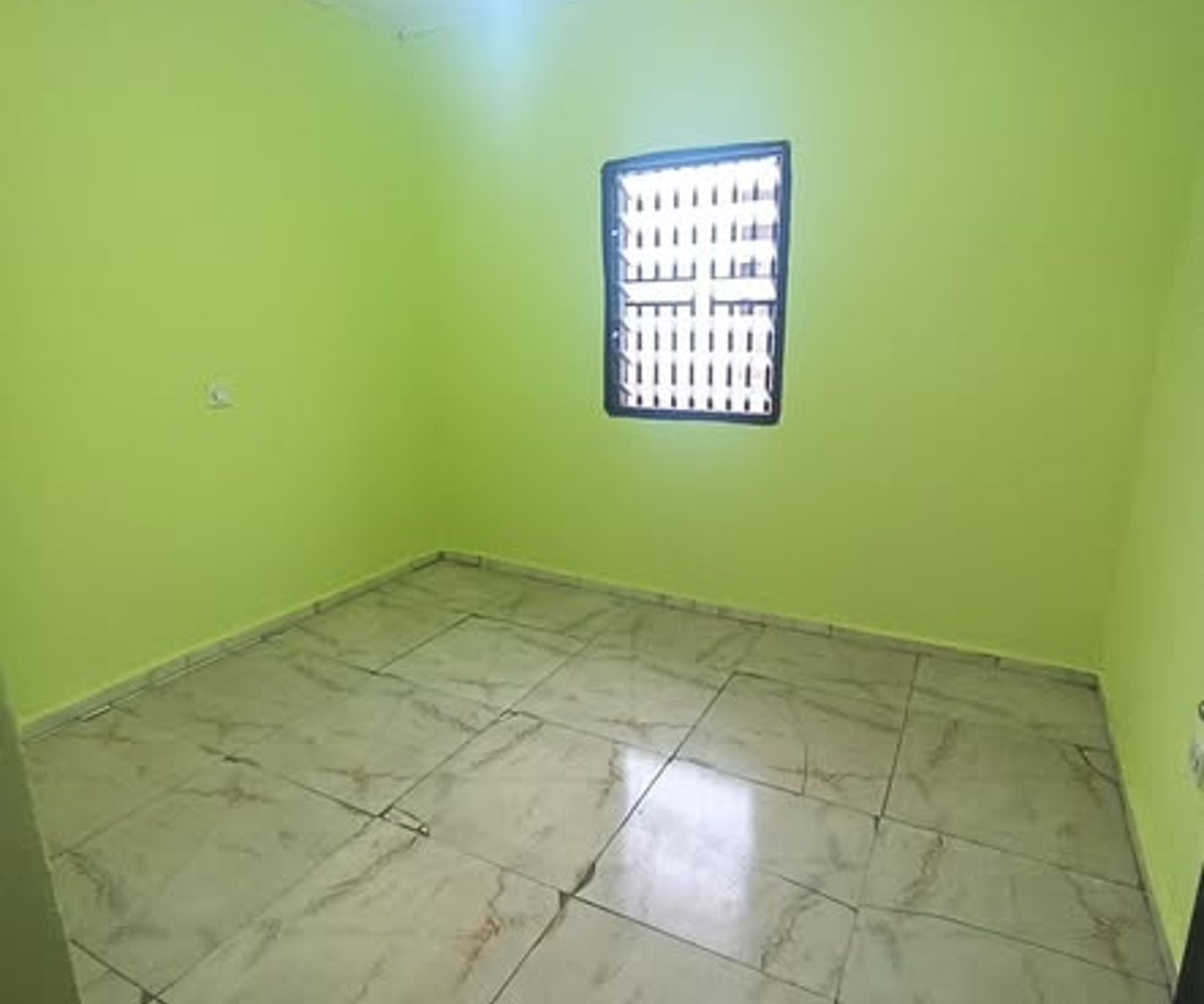 Studio moderne à louer à Biyem-Assi (Acacia) - 65 000 FCFA/mois