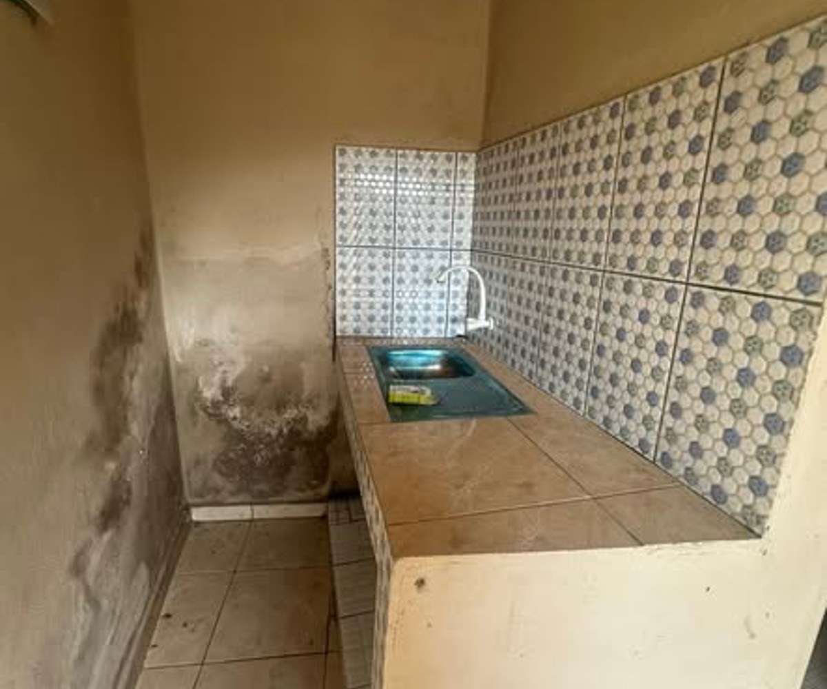 Chambre moderne avec coin cuisine - PK 14, Douala