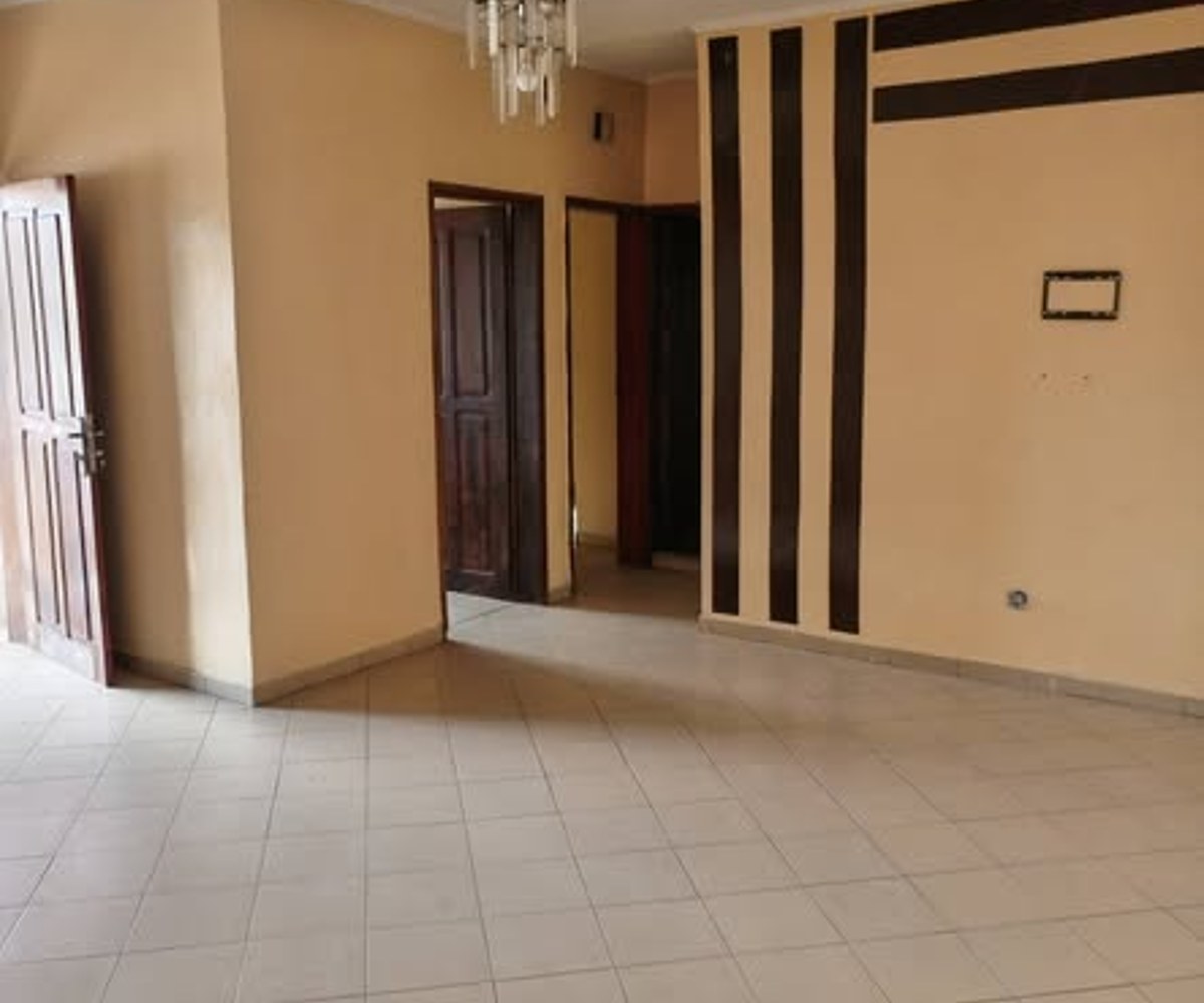 Appartement à louer - Omnisport, Yaoundé