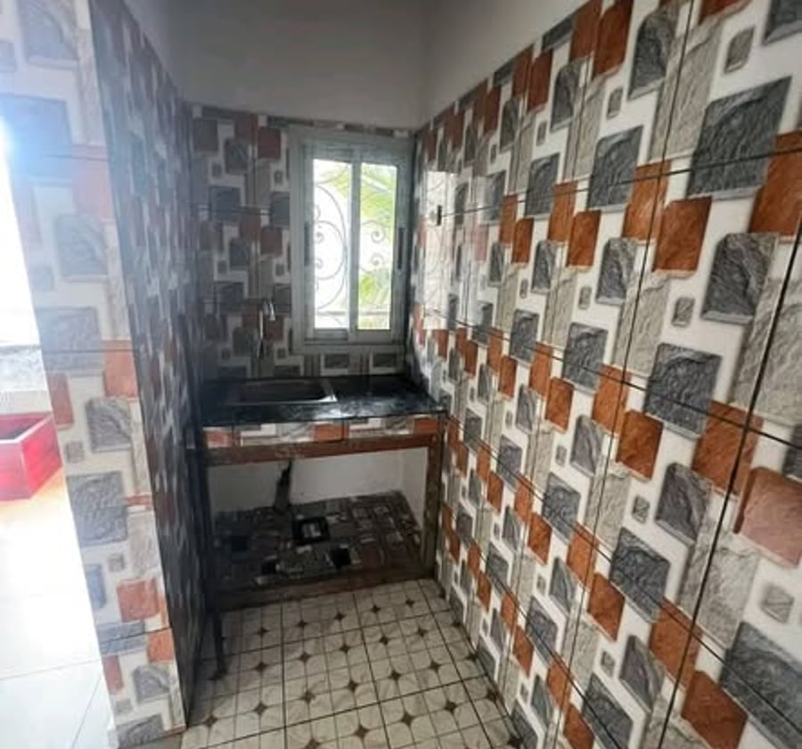 Studio à louer à Damas, Yaoundé