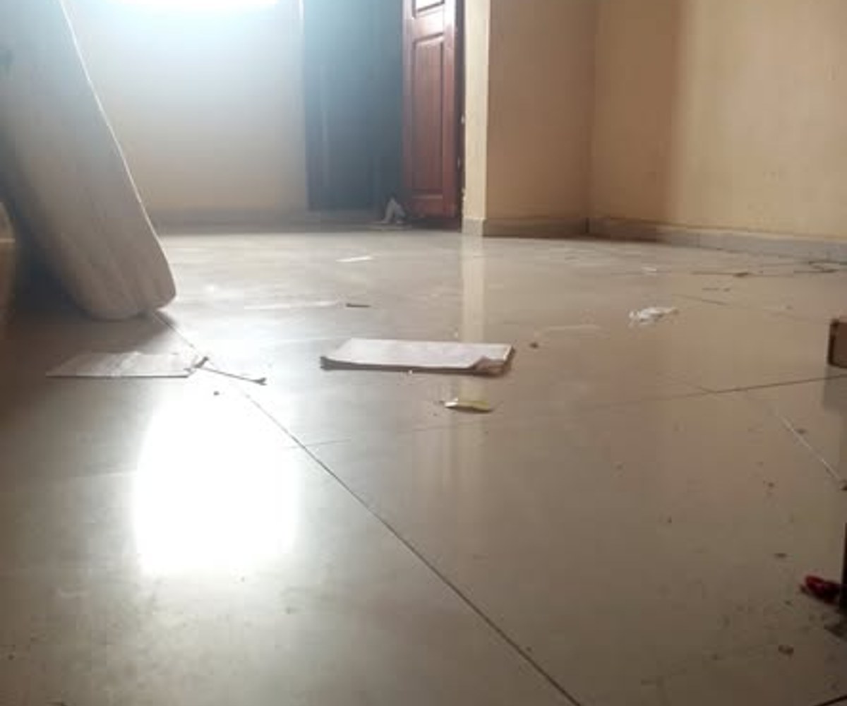 Studio moderne à Village, Douala