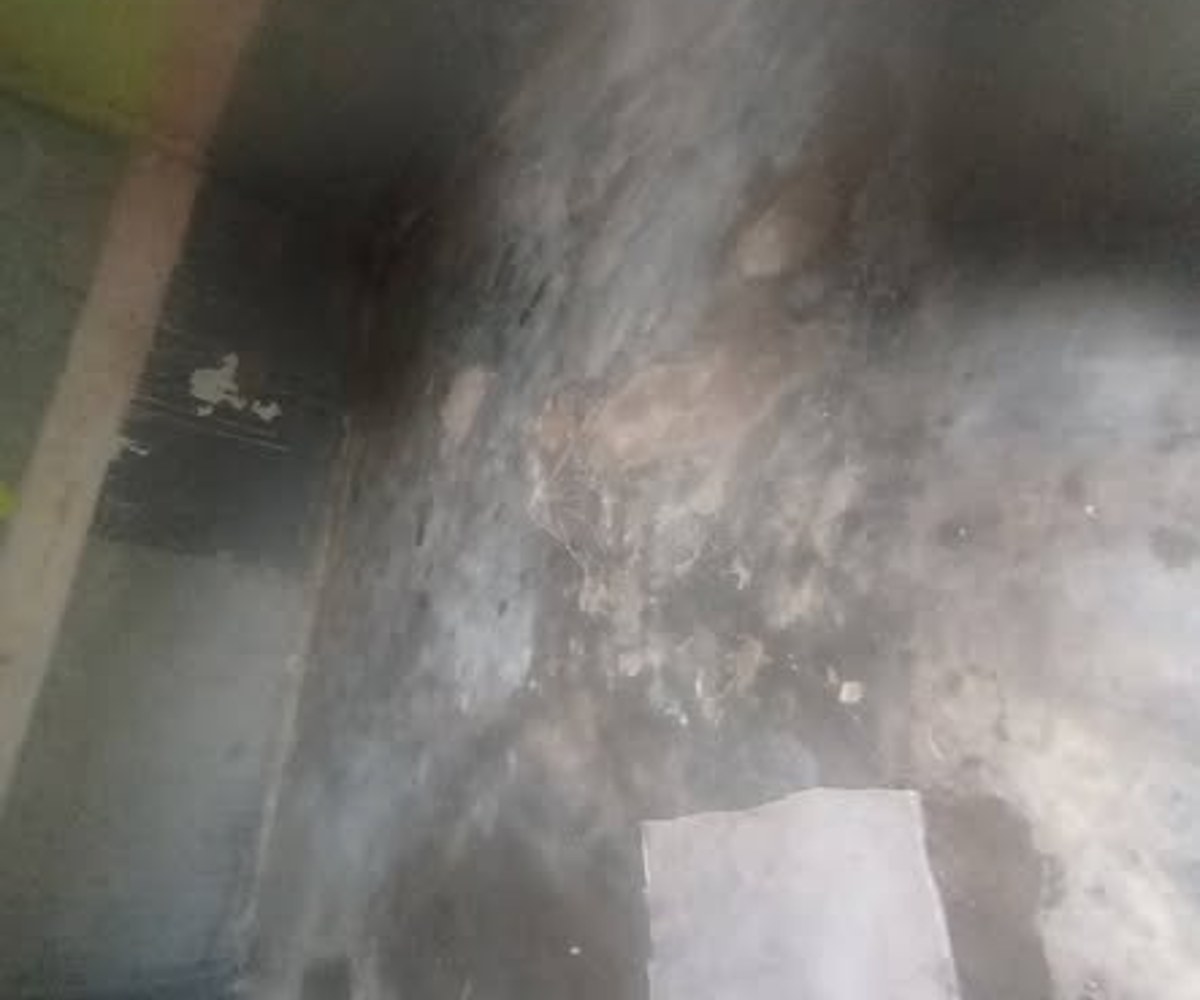 Chambre simple à louer - Beedi, Douala