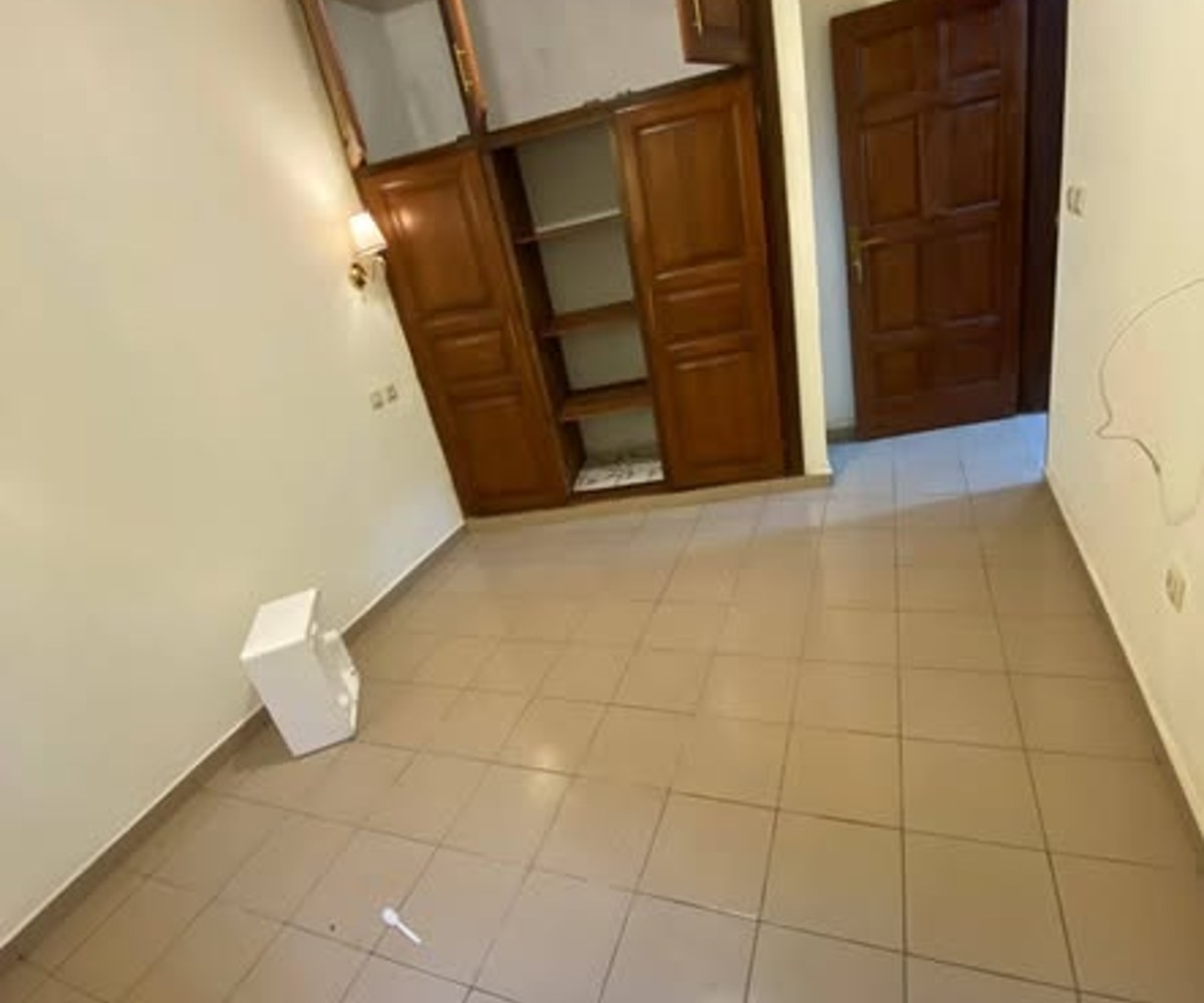 Appartement VIP à Titi Garage - 300 000 XAF/mois