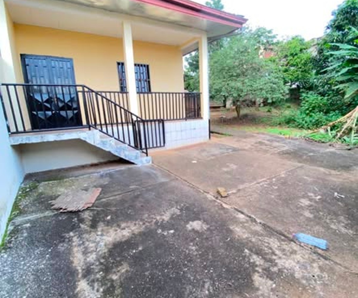 Villa à louer - Mbog-Abang, Yaoundé