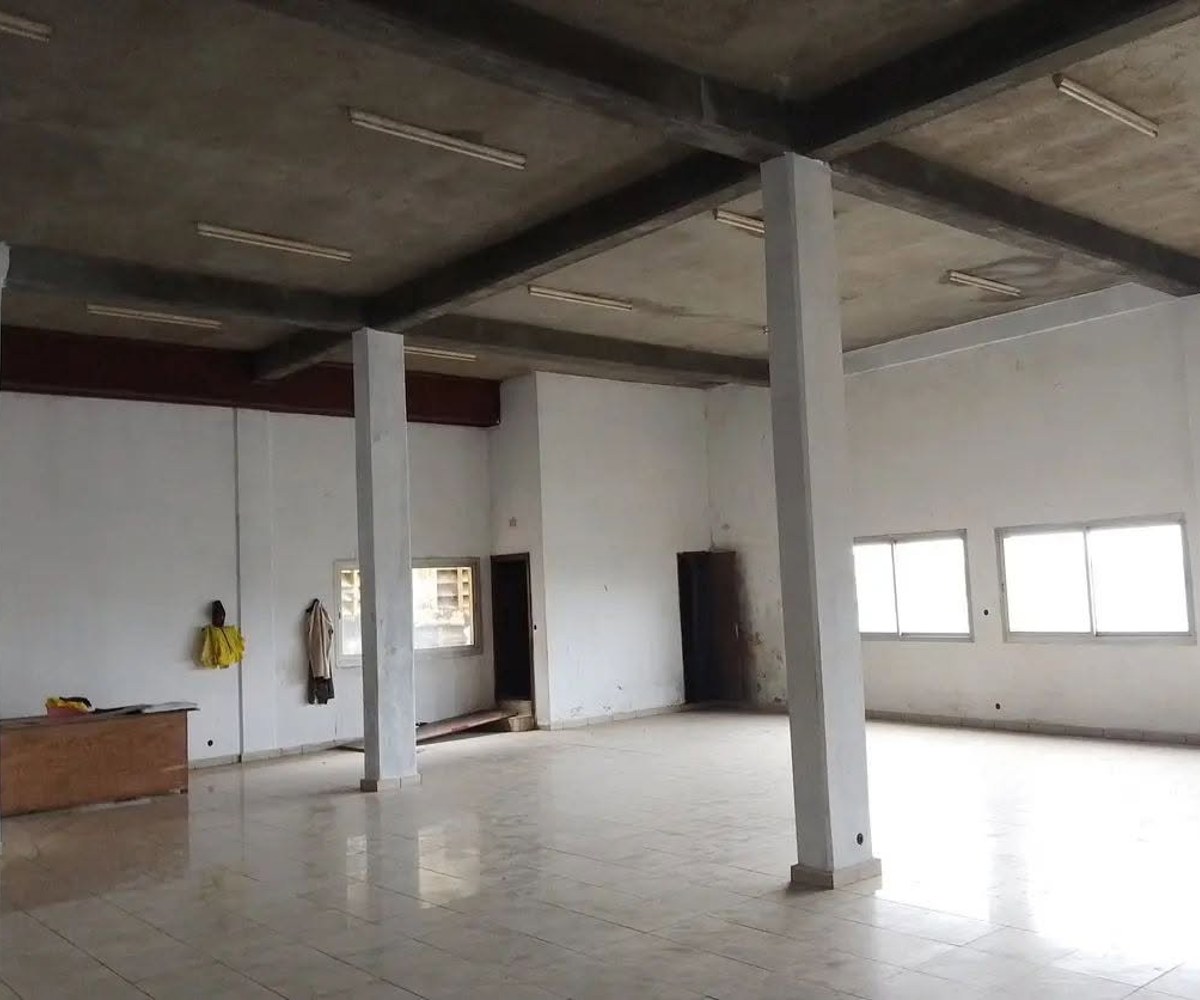 Bureaux Open space à louer - Elig-Essono, Yaoundé