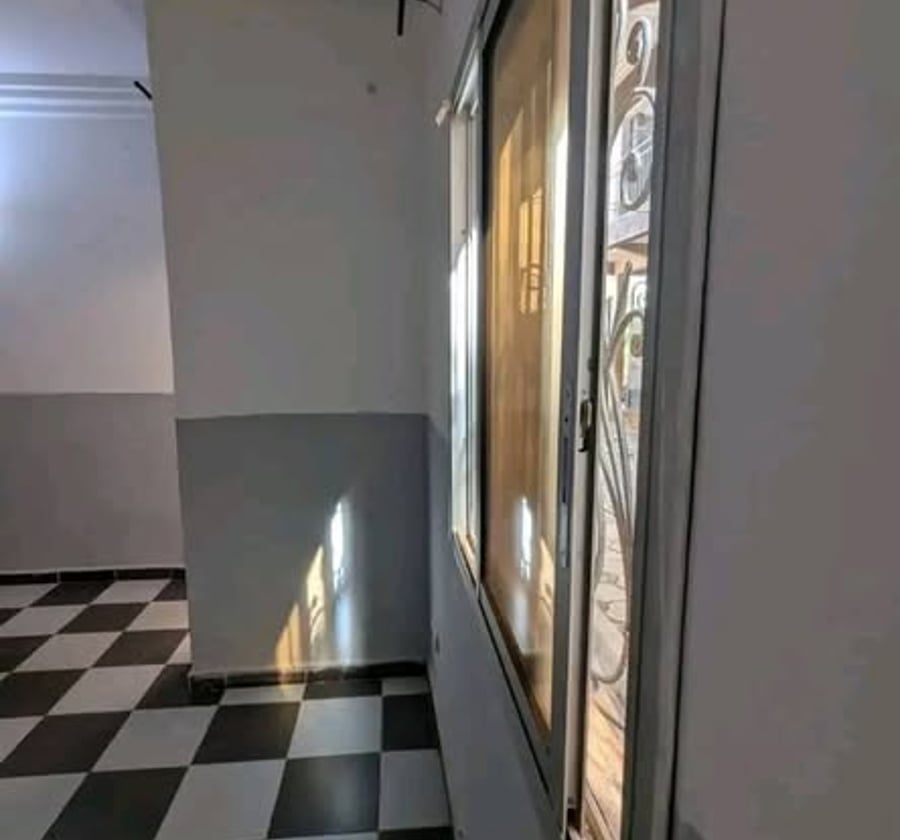 Chambre moderne à Bonamoussadi Santa Barbara