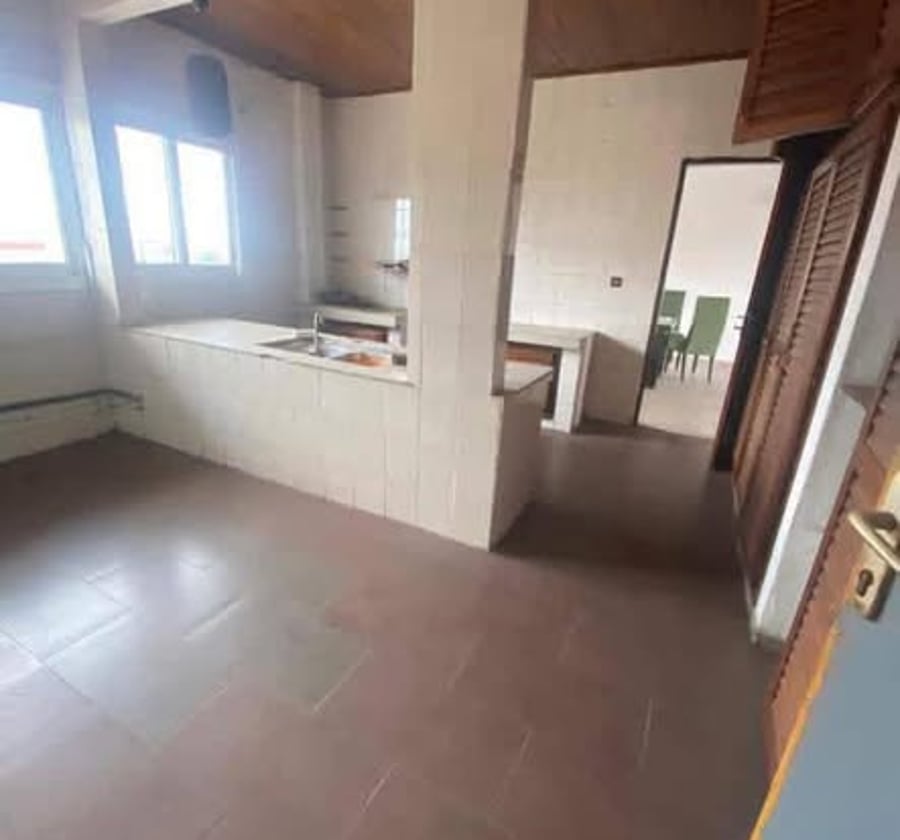 Magnifique Appartement 3 Chambres – Bonapriso, Douala