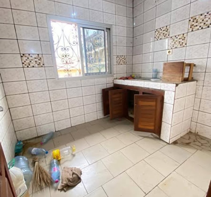 Studio moderne à louer - Etoug-Ebe, Yaoundé