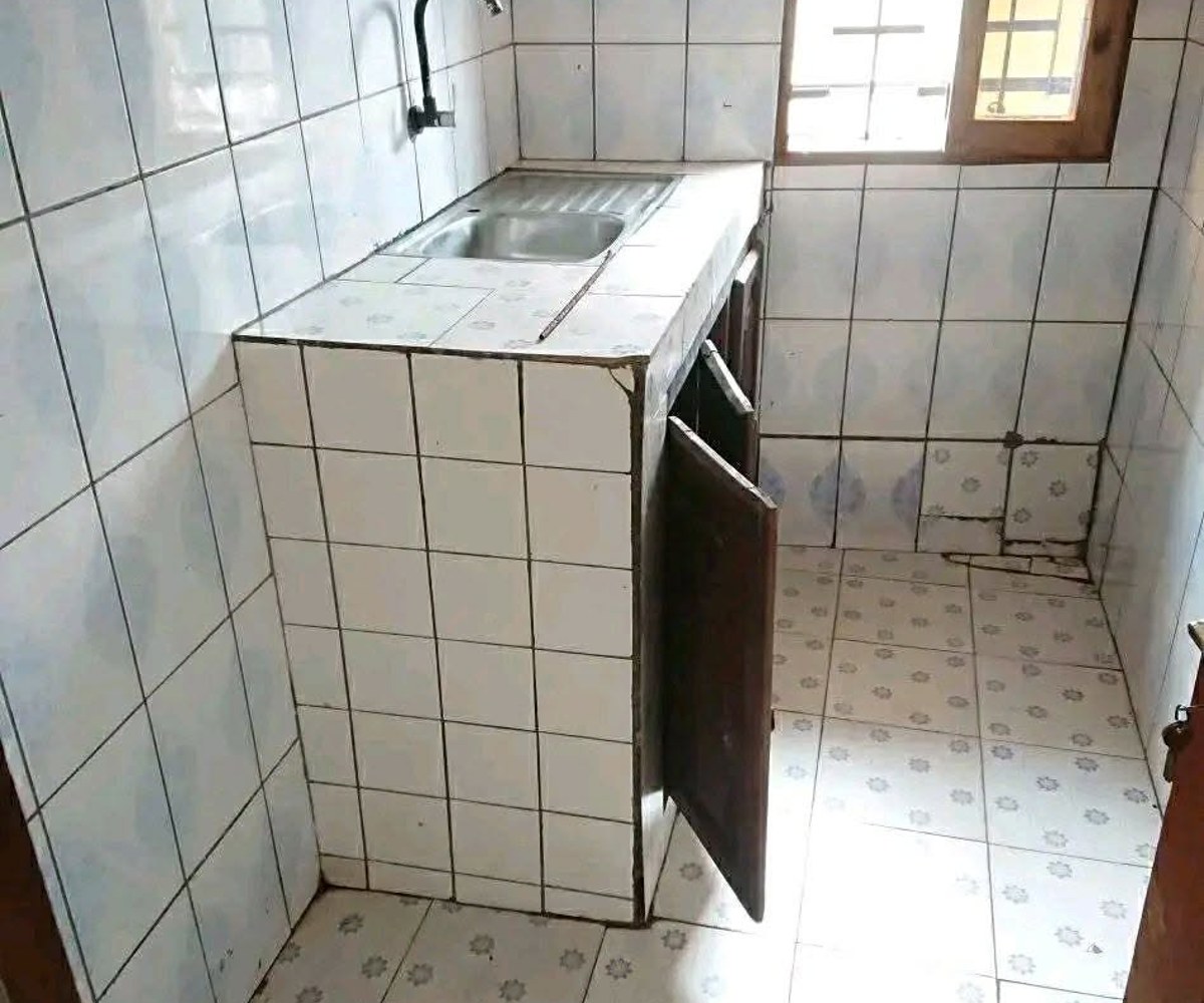 Studio moderne à louer à Nkoabang