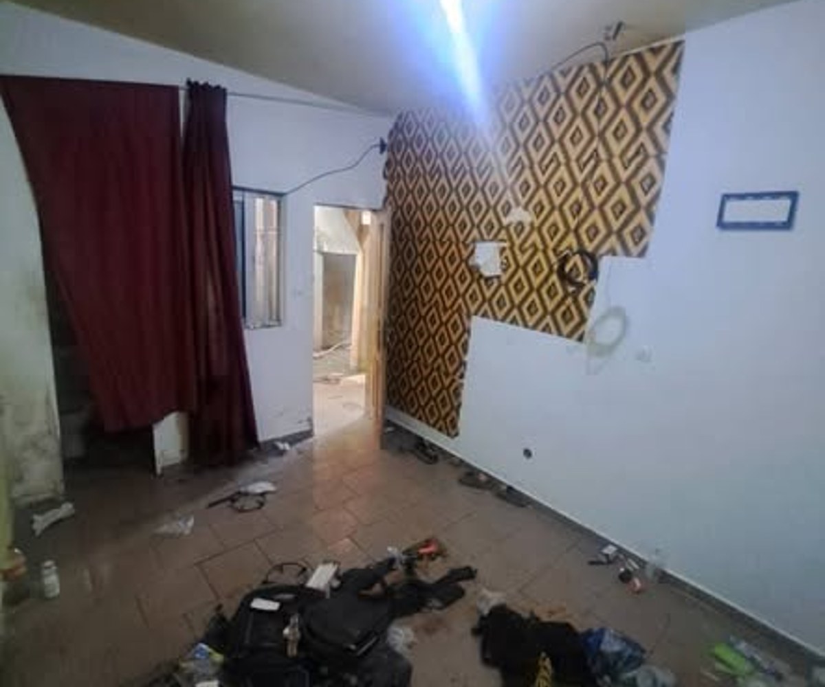 Chambre moderne à Odza