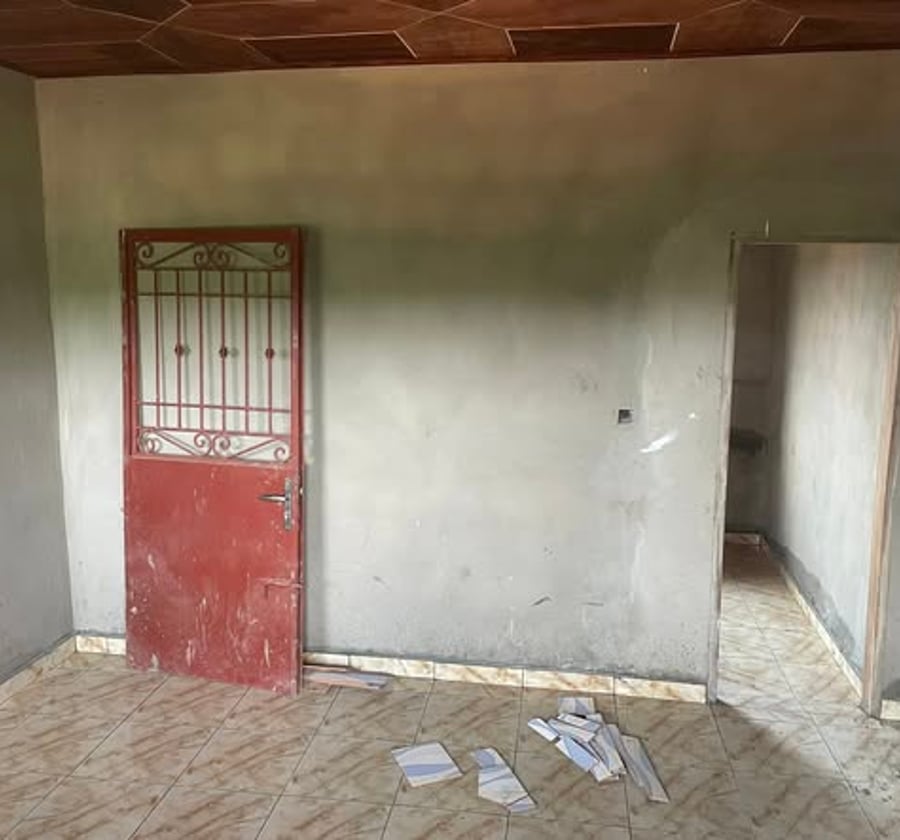 Studio moderne à louer – Olembe