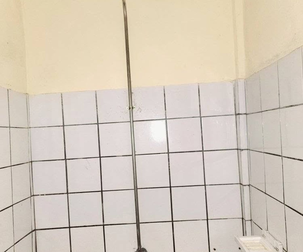 Studio moderne à louer à Obili