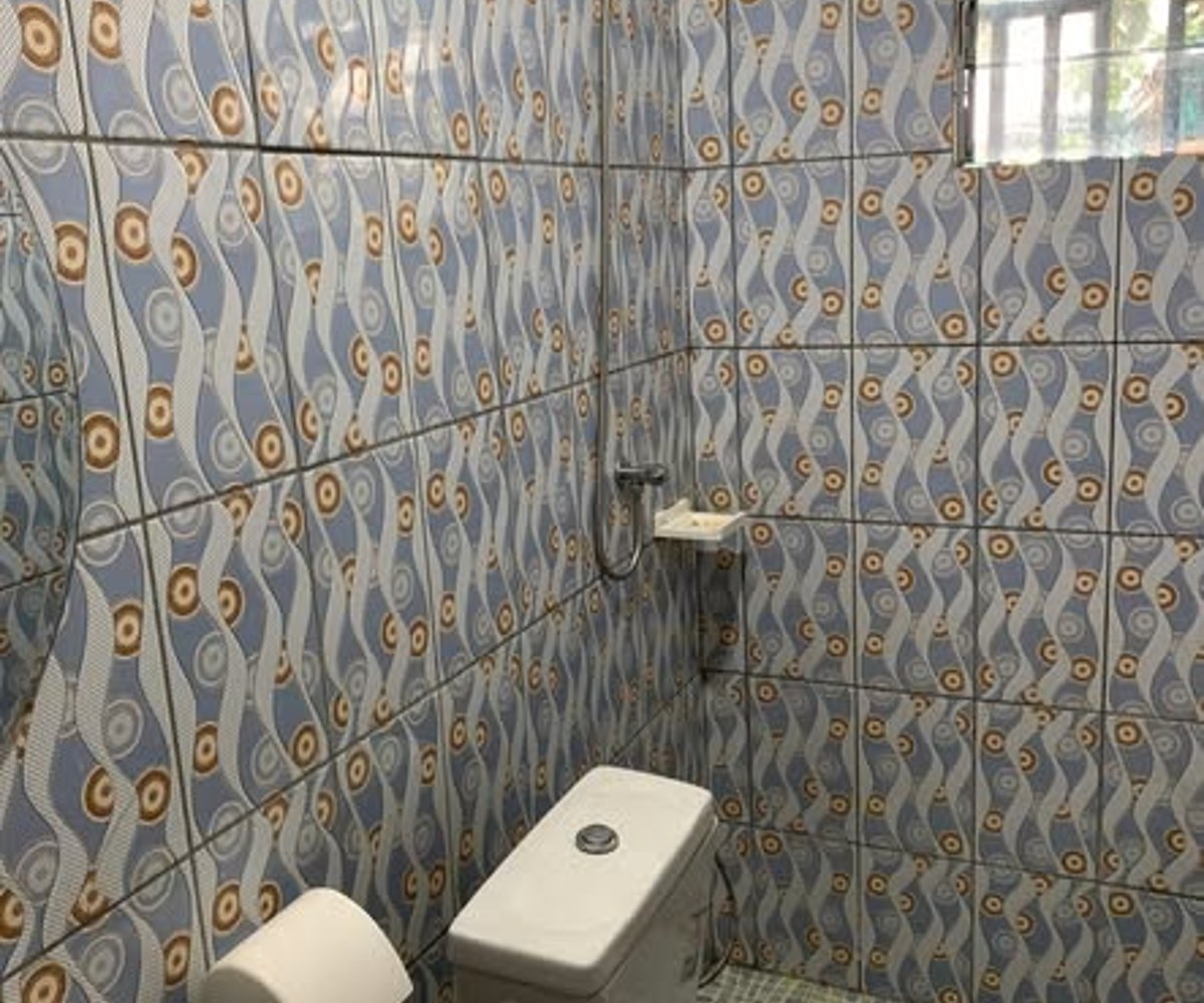 Chambre moderne à Nkoabang
