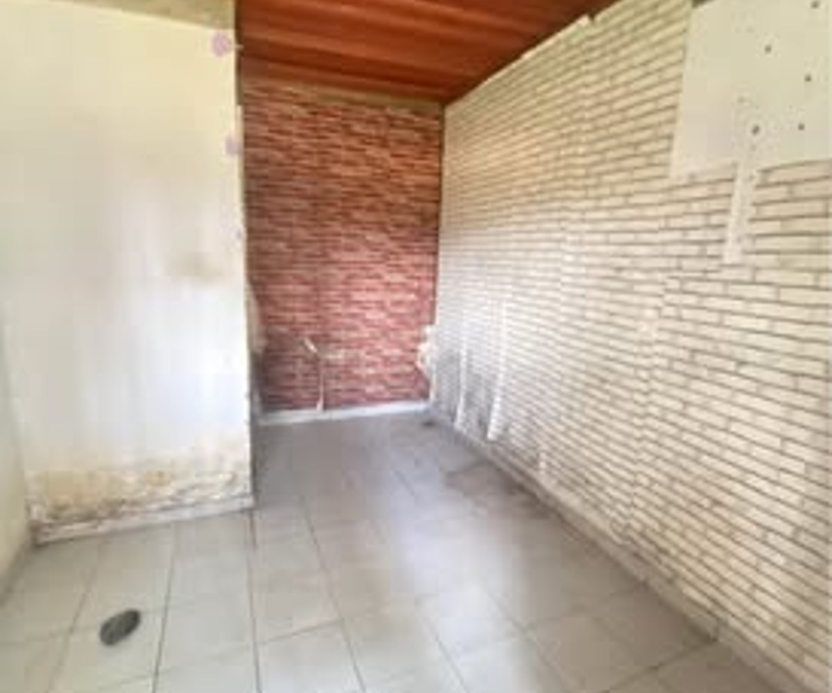 Chambre moderne à Odza