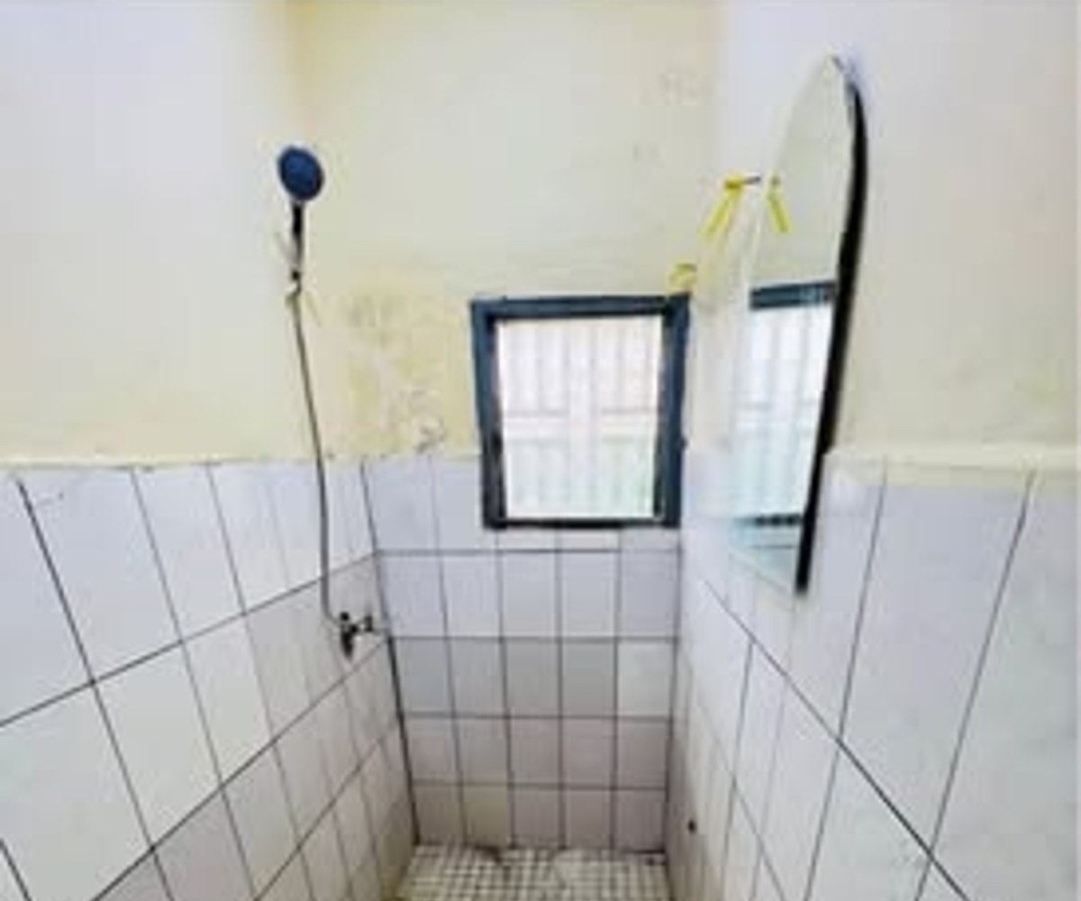 Studio moderne à louer – Santa Barbara, Douala