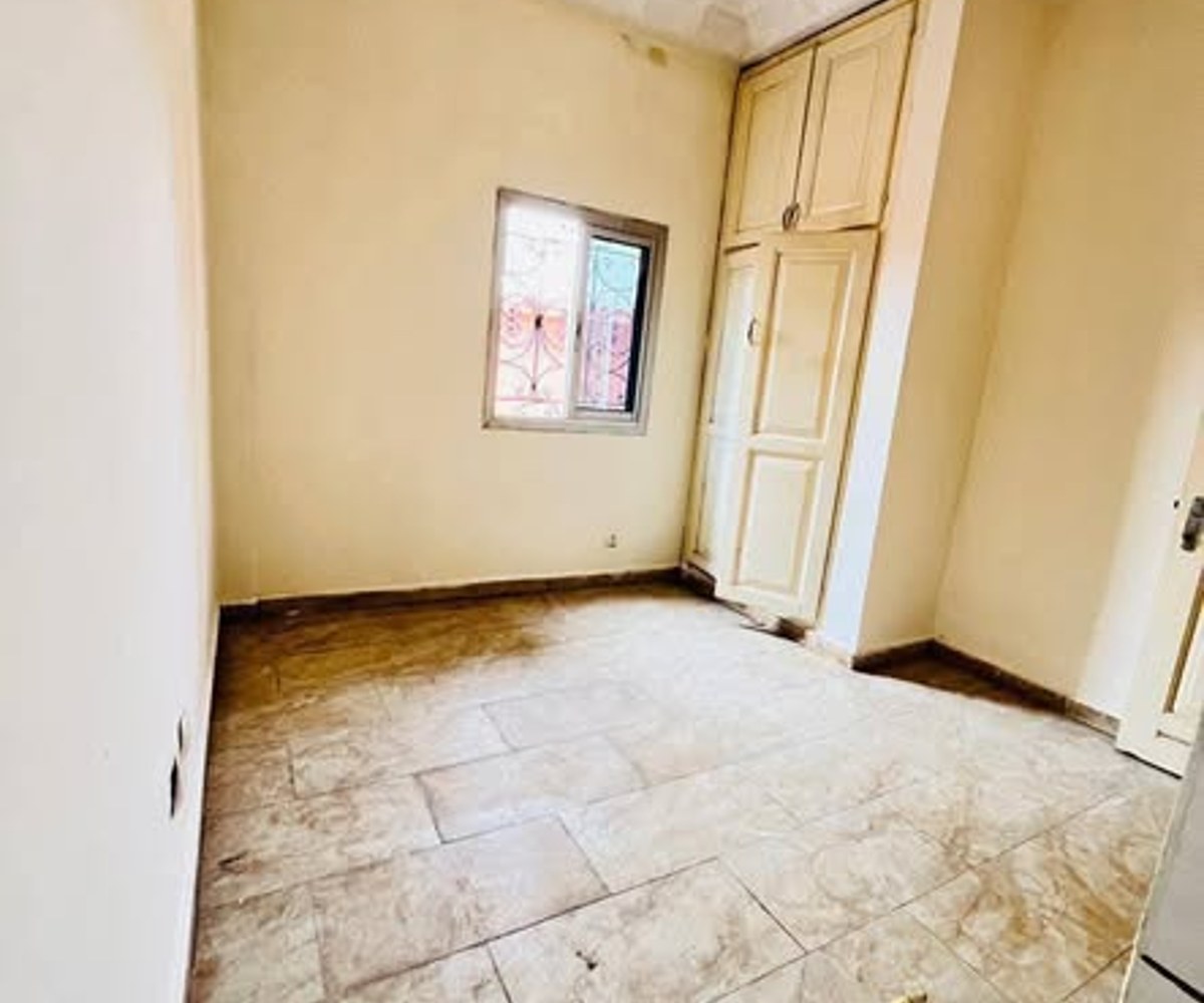 Studio moderne à louer à Efoulan (Columbia)
