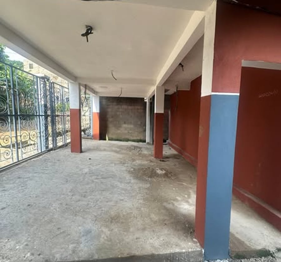 Studio moderne haut standing – PK13 Douala