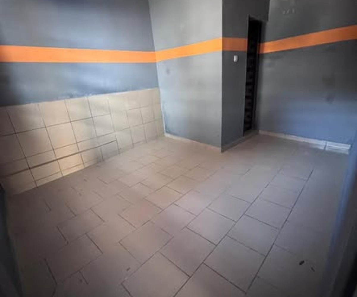 Studio à louer à Eleveur - 50 000 FCFA/mois