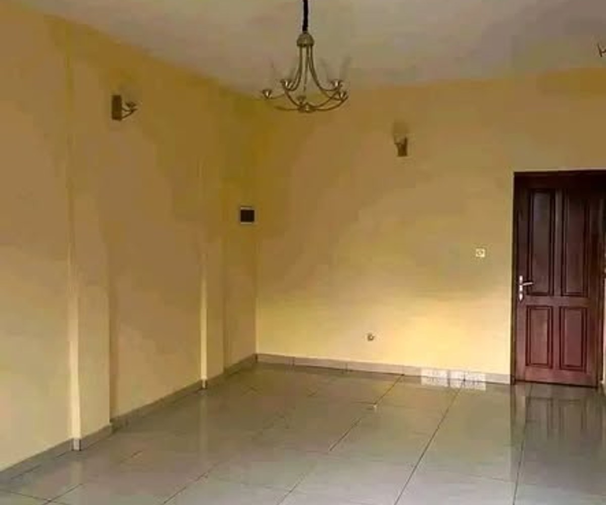 Studio moderne à louer à Ngousso