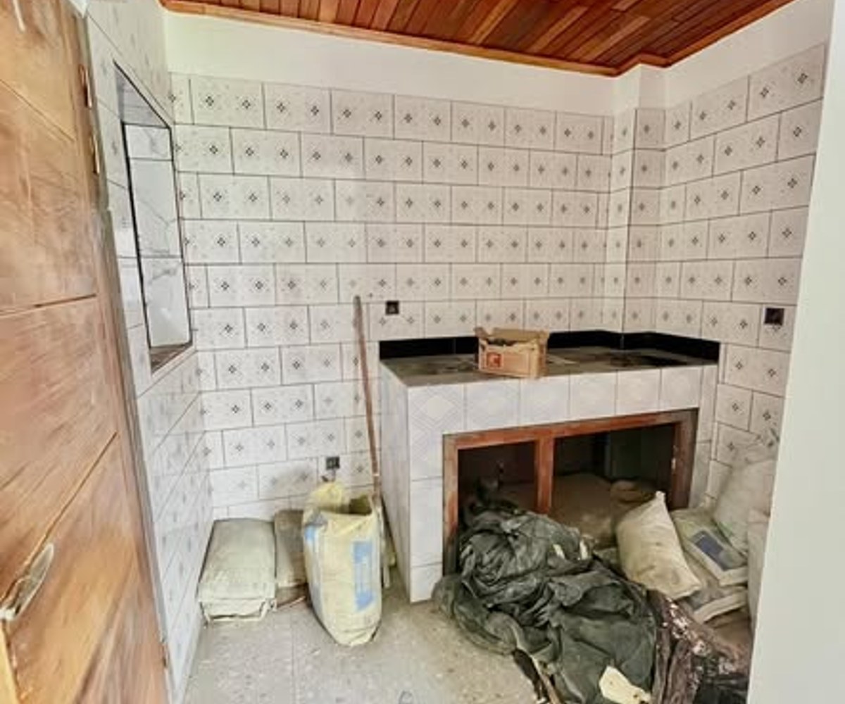 Chambre moderne 3 pièces à louer – Bonamoussadi