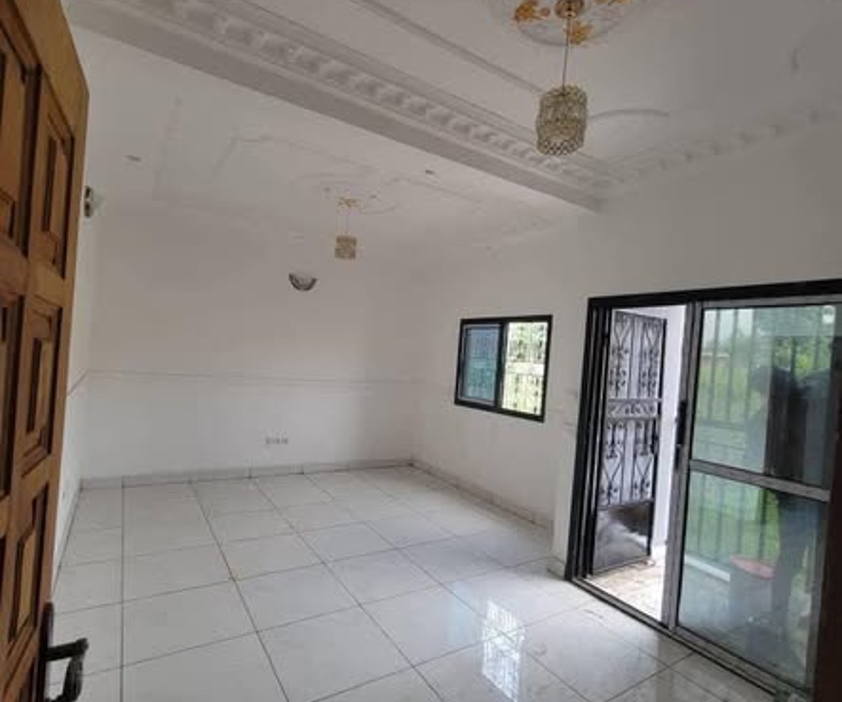 Appartement à louer à Ngousso