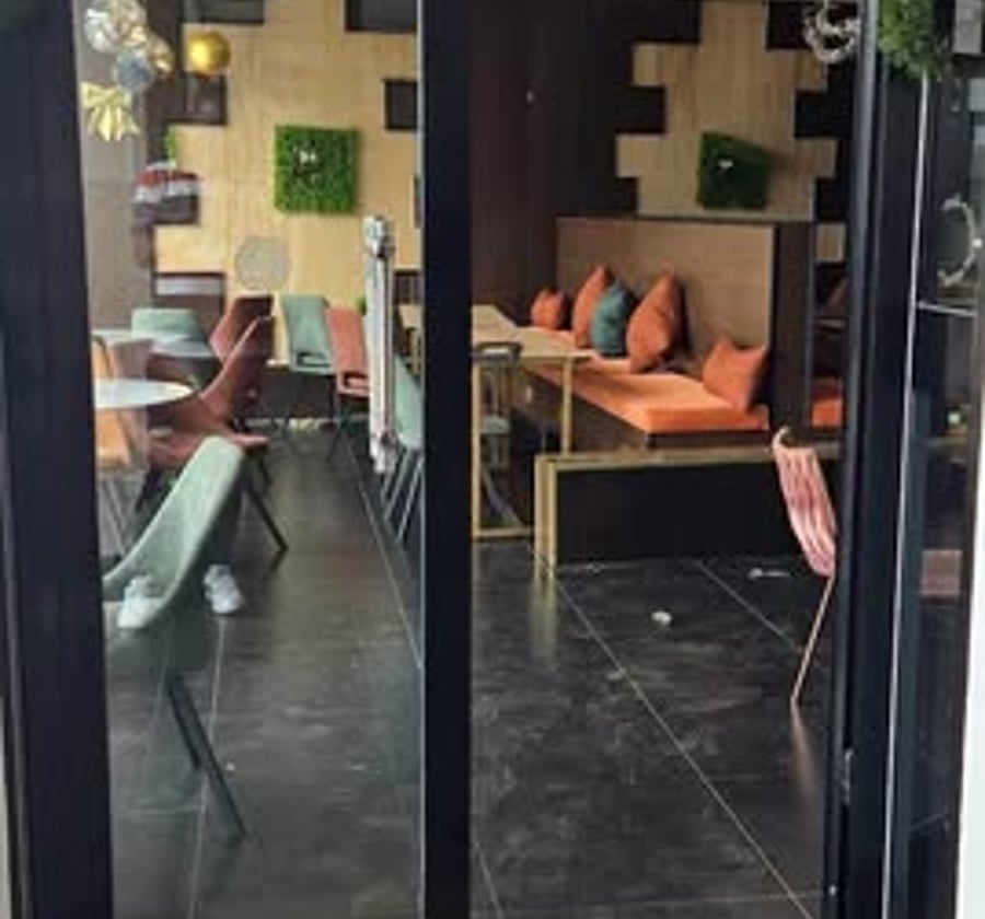 Local commercial à Bastos
