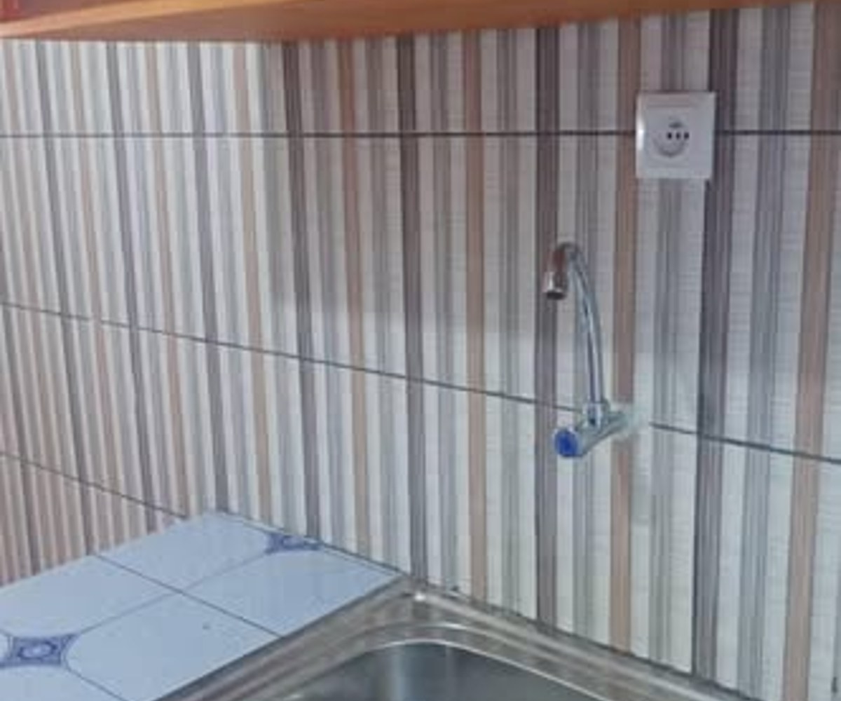 Studio moderne moyen standing à louer - Bonangang