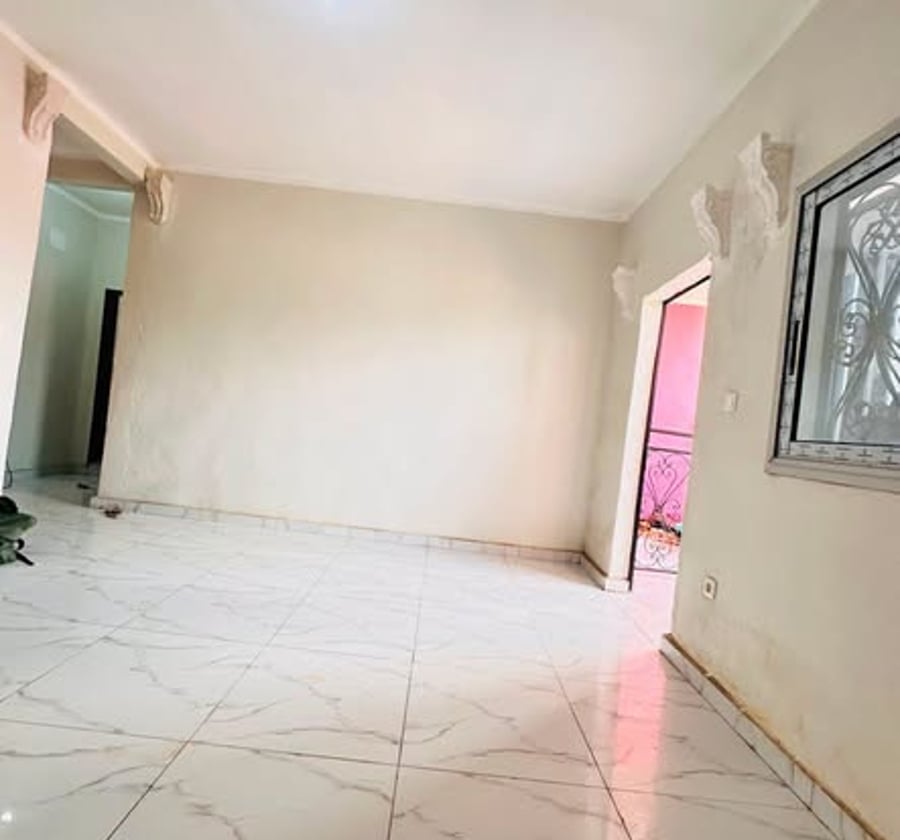 Studio à louer à Mvog-Betsi, Yaoundé