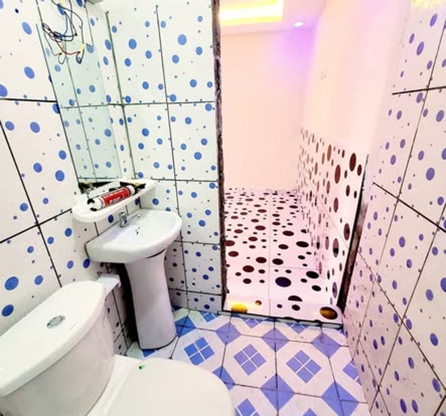 Chambre moderne spacieuse à Bépanda