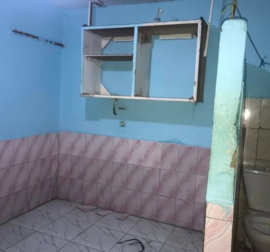 Chambre moderne à école de poste, Ngoa-Ekele