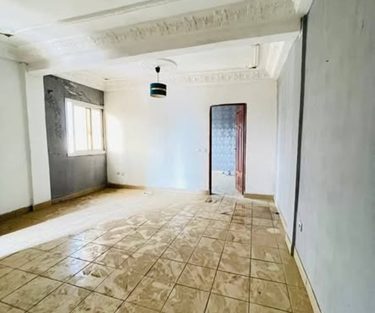 Studio moderne à Makepe Missoké, Douala