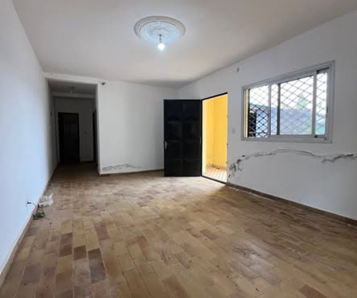 Vaste studio moderne à louer – Ngousso (derrière la chapelle)