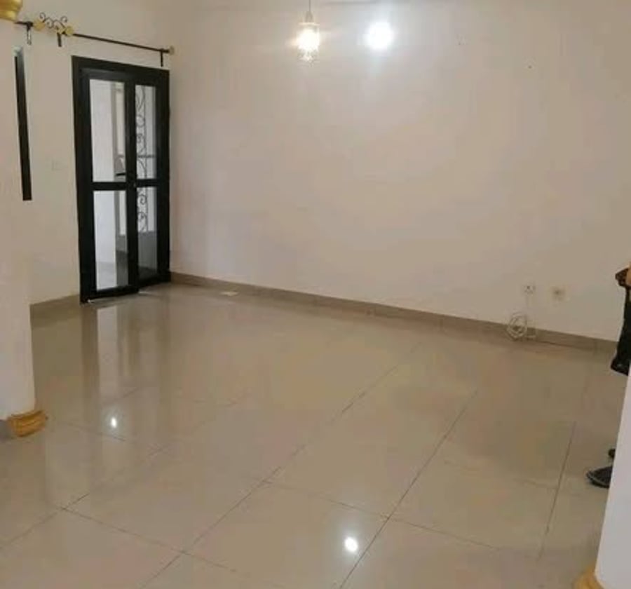 Appartement 2 chambres à louer à Japoma - Douala