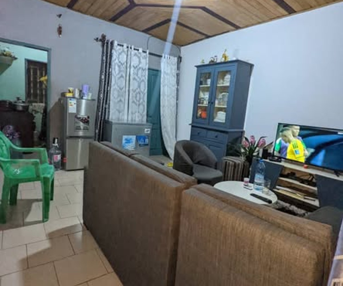 Studio moderne à louer à Nsimeyong