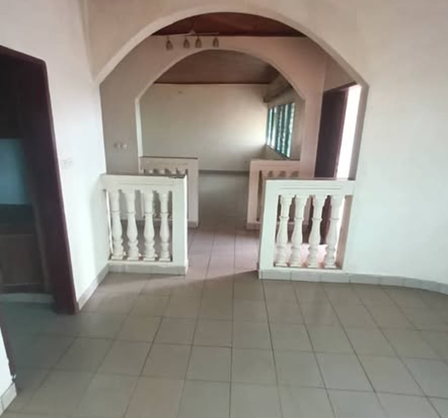 Appartement 3 chambres à louer - Oyom Abang