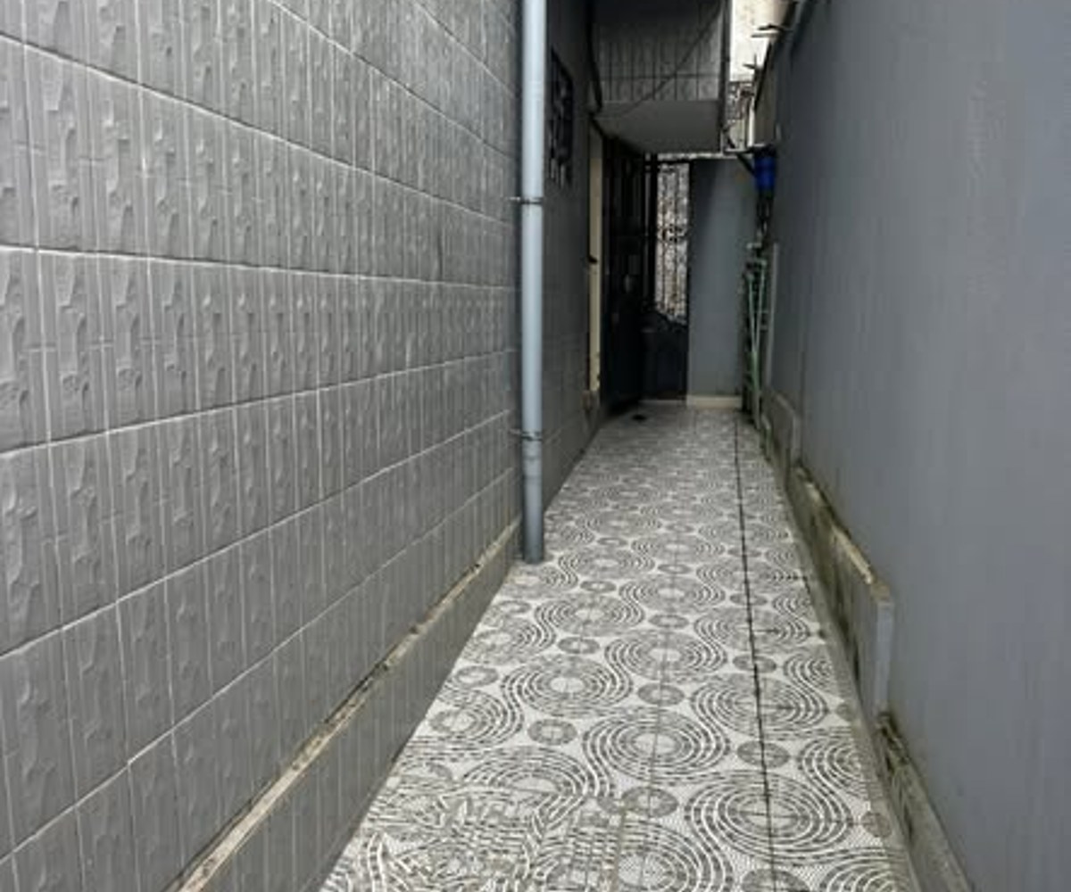 2 chambres modernes à PK15 Douala
