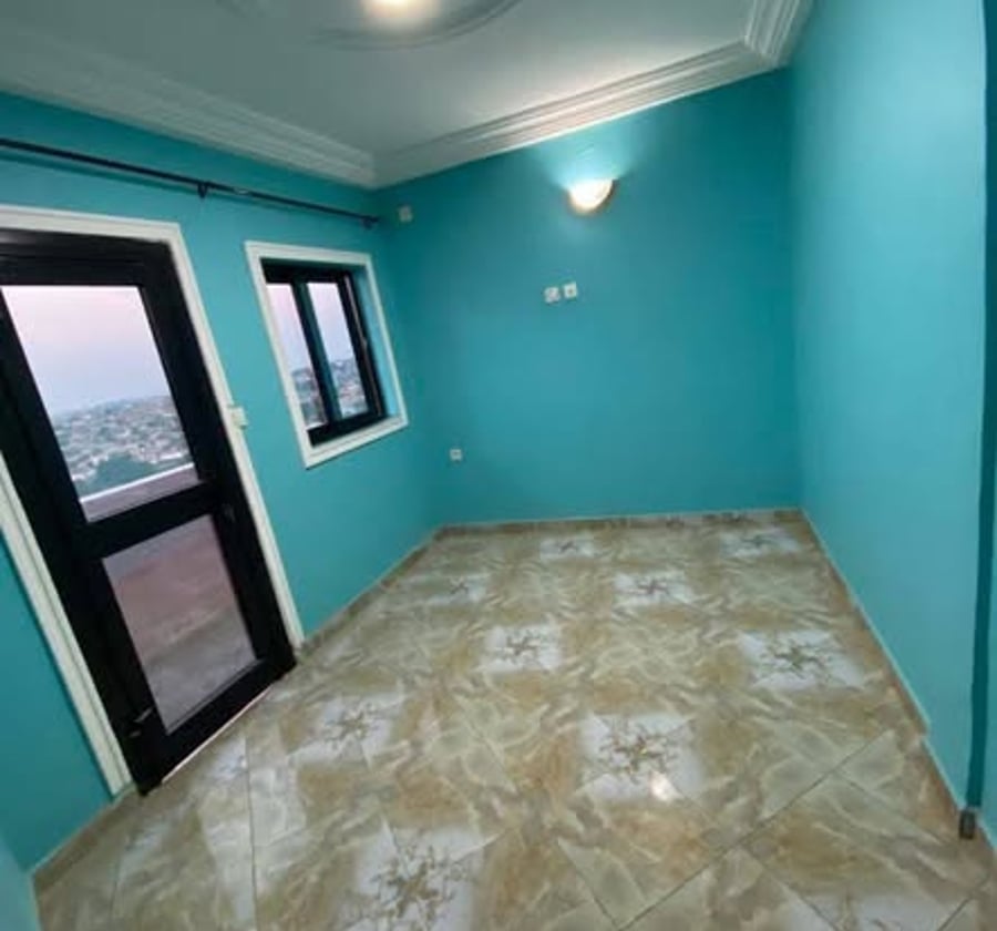 Studios modernes à louer à Ngousso