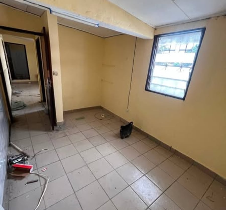 Studio moderne à louer à Beedi, Douala