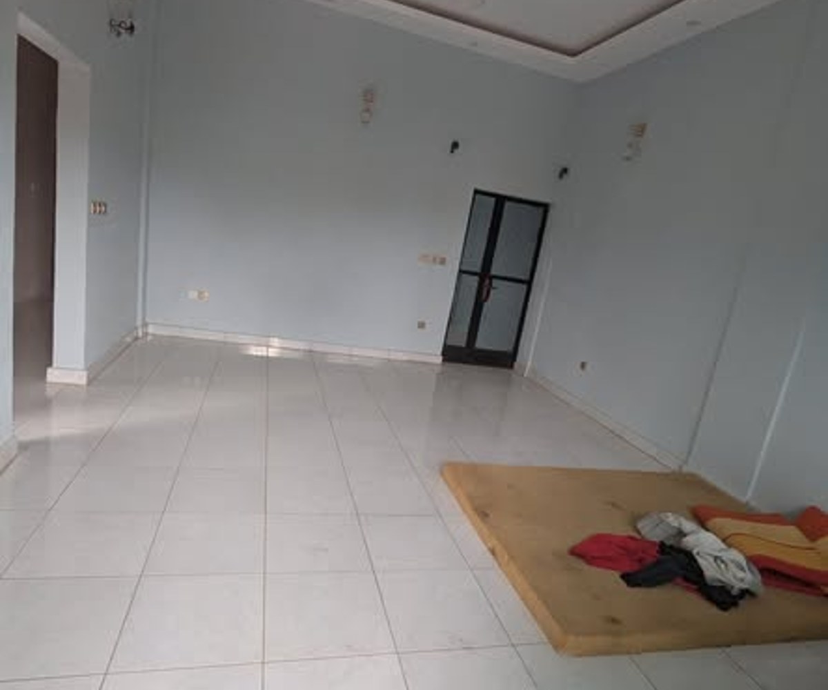 Appartement à louer à Odza