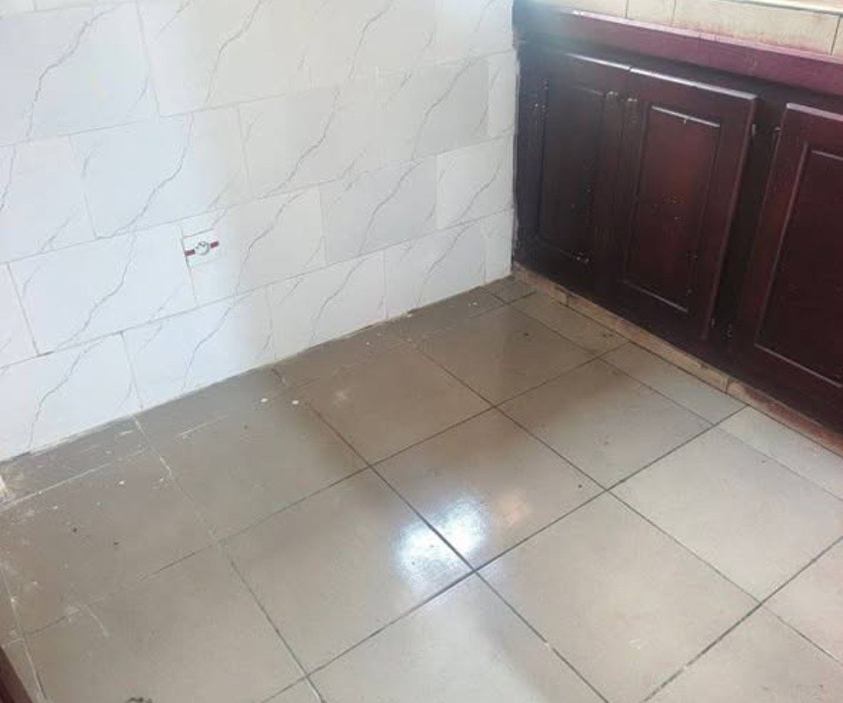 Chambre moderne à PK 8, Douala