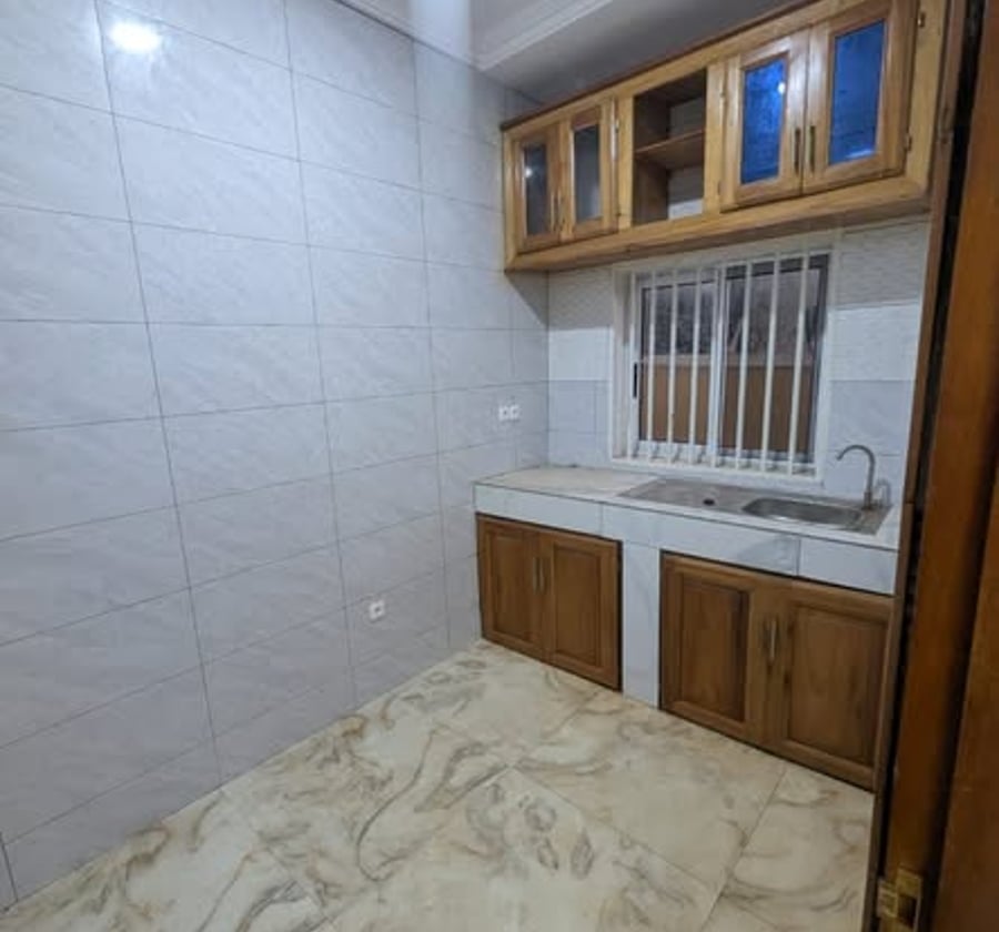 Studio moderne à louer à Odza