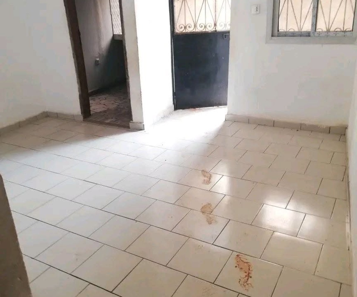 Appartement moderne à louer Awae Escalier