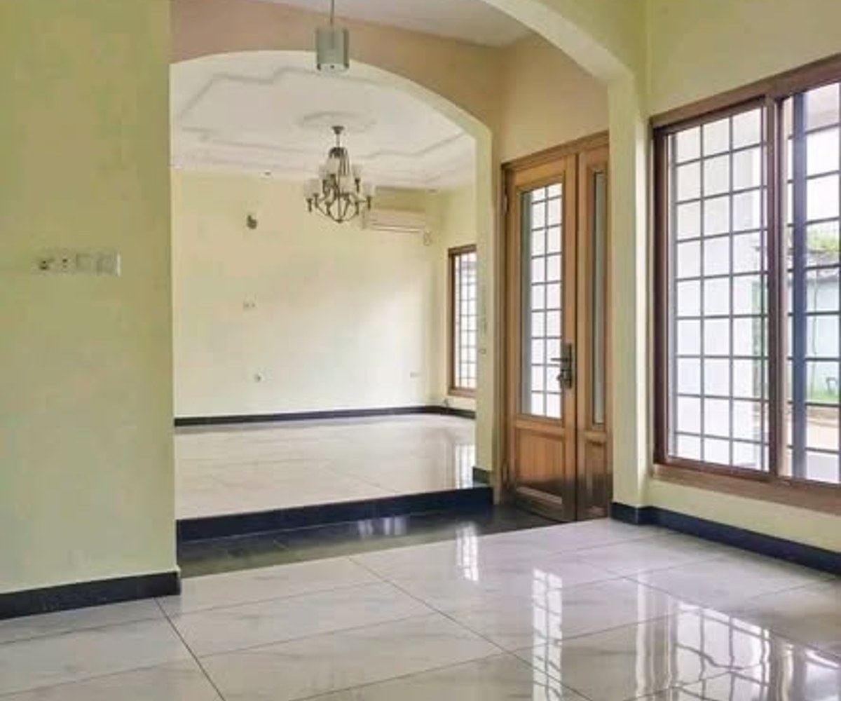Duplex à louer à Yaoundé Omnisport